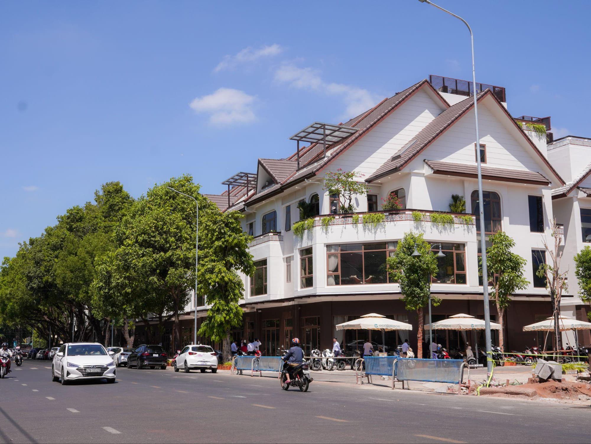 Nhà mẫu shophouse tại Ecopalace Đắk Lắk